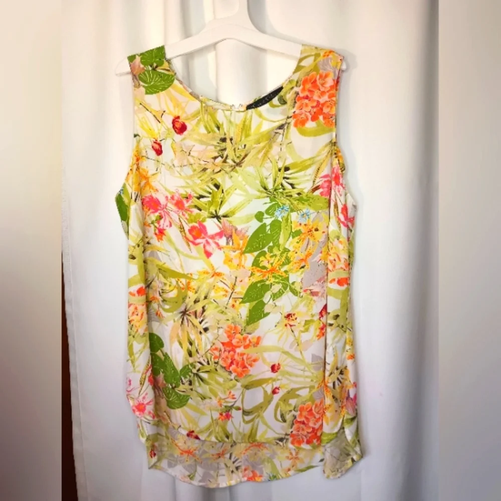 Rose Olive Tropical Floral Sleeveless Blouse Top 1X Green Flowy Office Summer - Picture 1 of 9